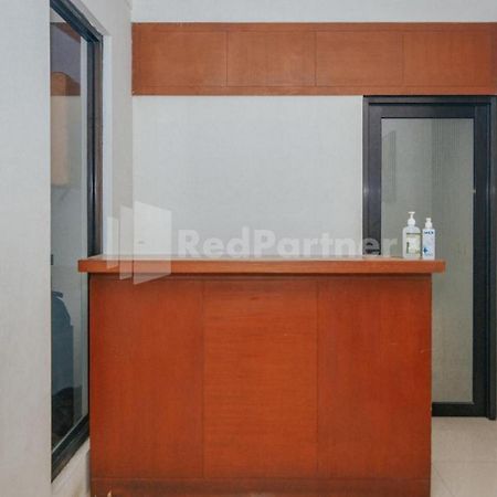 De Lugano Scbd Syariah Mitra Reddoorz Hotel Jakarta Luaran gambar
